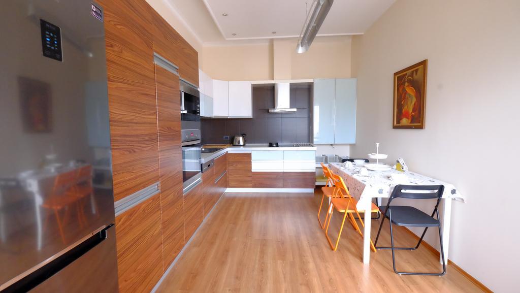 טיראנה Galeria Apartment מראה חיצוני תמונה